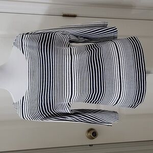 Gap Size XS Long Sleeve Knit Stripe Boatneck Top, "Navy Stripe", Exc. Used Cond.